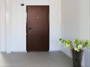 Предлагаем входные железные двери в квартиру DoorHan ЭКО 980х2050 в Актау по выгодной цене